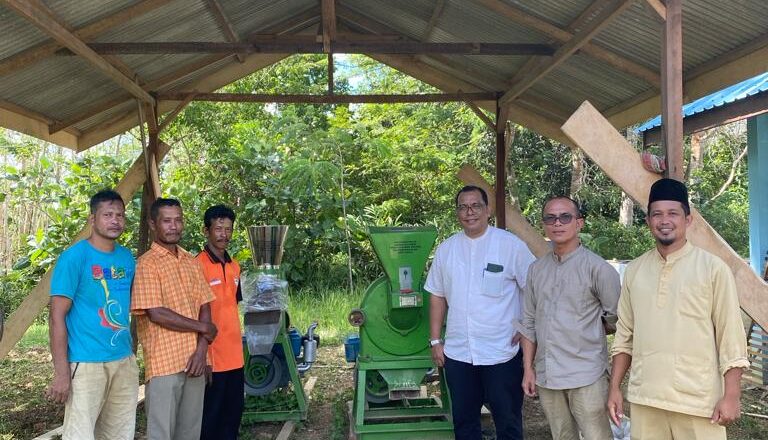 MONITORING BANTUAN MESIN PEMBUATAN PAKAN IKAN