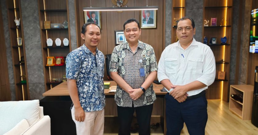 Pembahasan Tindak Lanjut Reklamasi Pantai Piwang dan Pembangunan Pasar Ikan Ranai bersama KKP RI