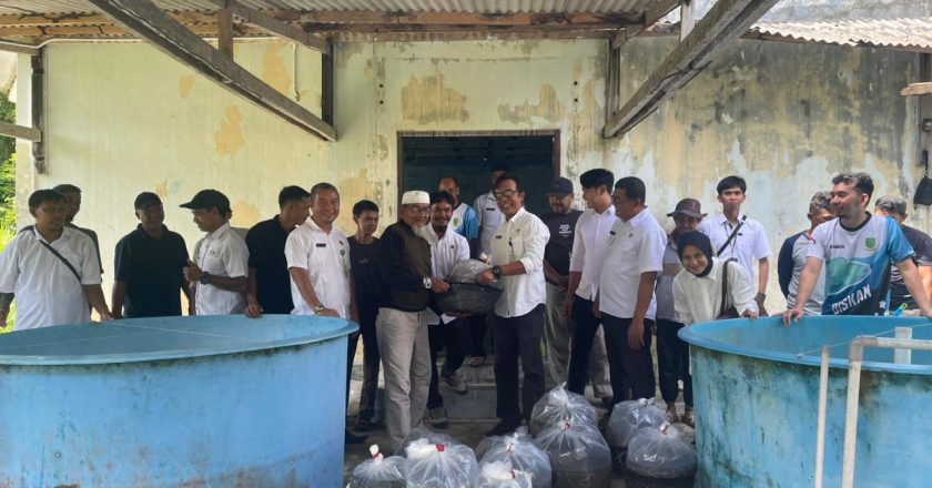 UPT BBI Salurkan 7000 benih ikan lele dan nila